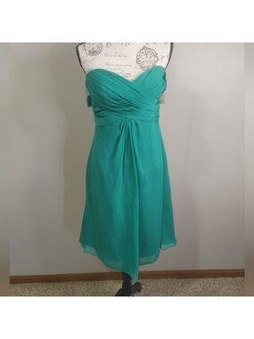 Bella Formals By Venus Short Elegant Emerald Strapless Dress w/ lace Up Back 12